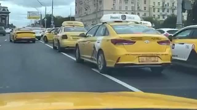Фото - «Яндекс Такси» получило массу фейковых заказов в Москве от злоумышленников
