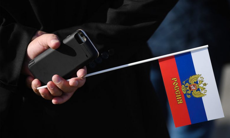 Фото - Россияне увеличили долю покупок отечественных сотовых телефонов до 26% за лето