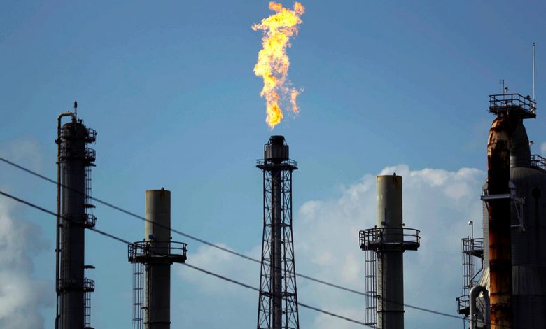 Фото - Байден пригрозил нефтекомпаниям налогом на сверхдоходы из-за стоимости бензина